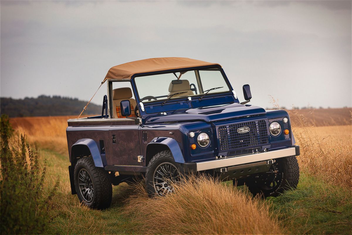 Salon Prive Defender 90