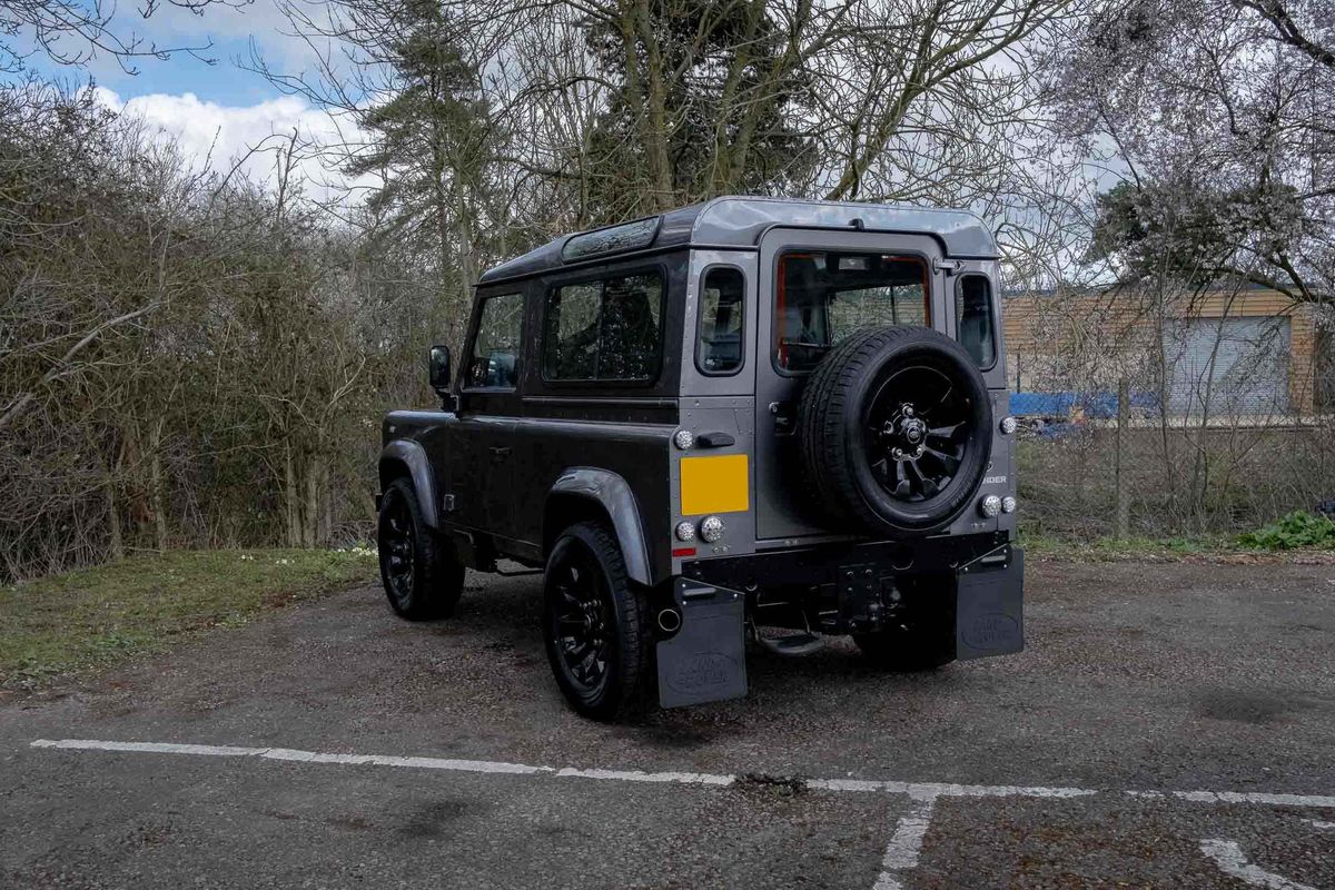 Land Rover Defender 90 - Low Mileage