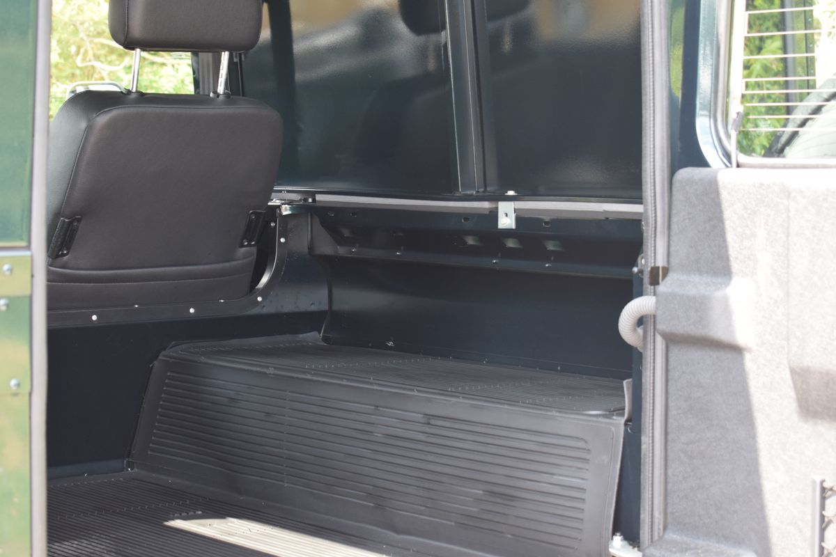 2016 Land Rover Defender 90