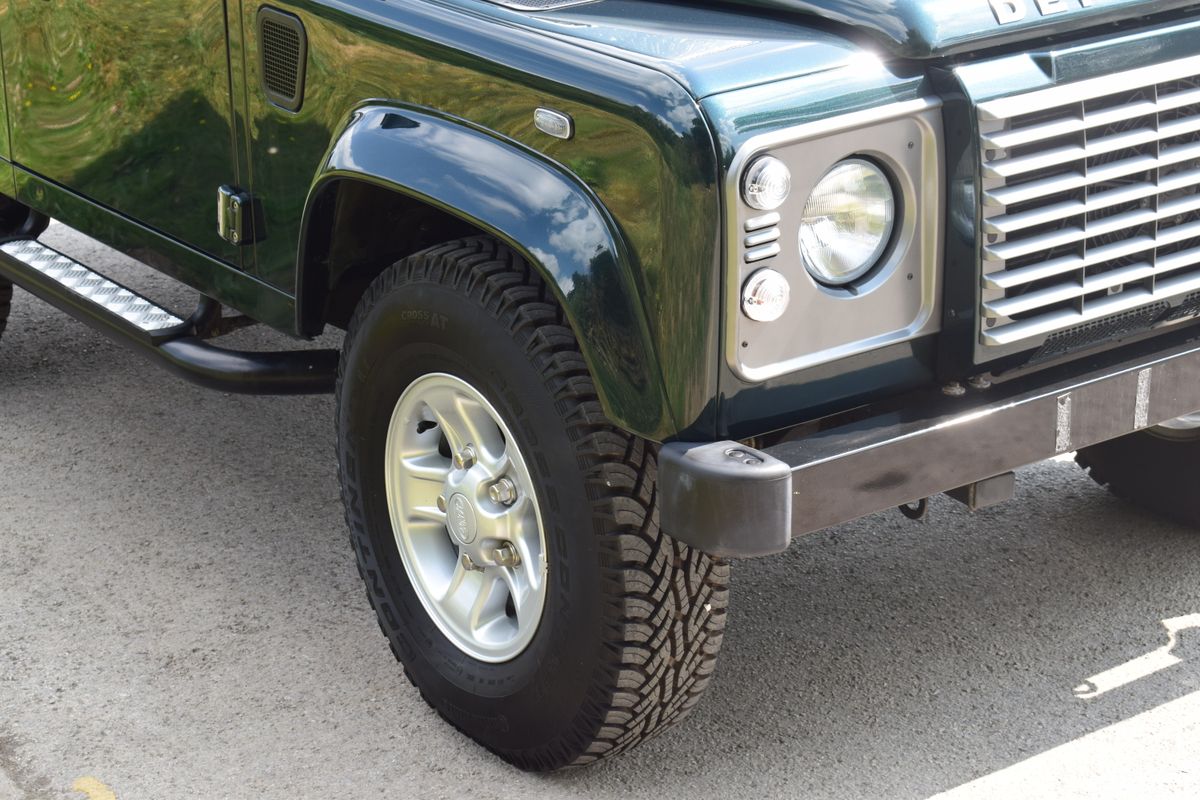 2016 Land Rover Defender 90