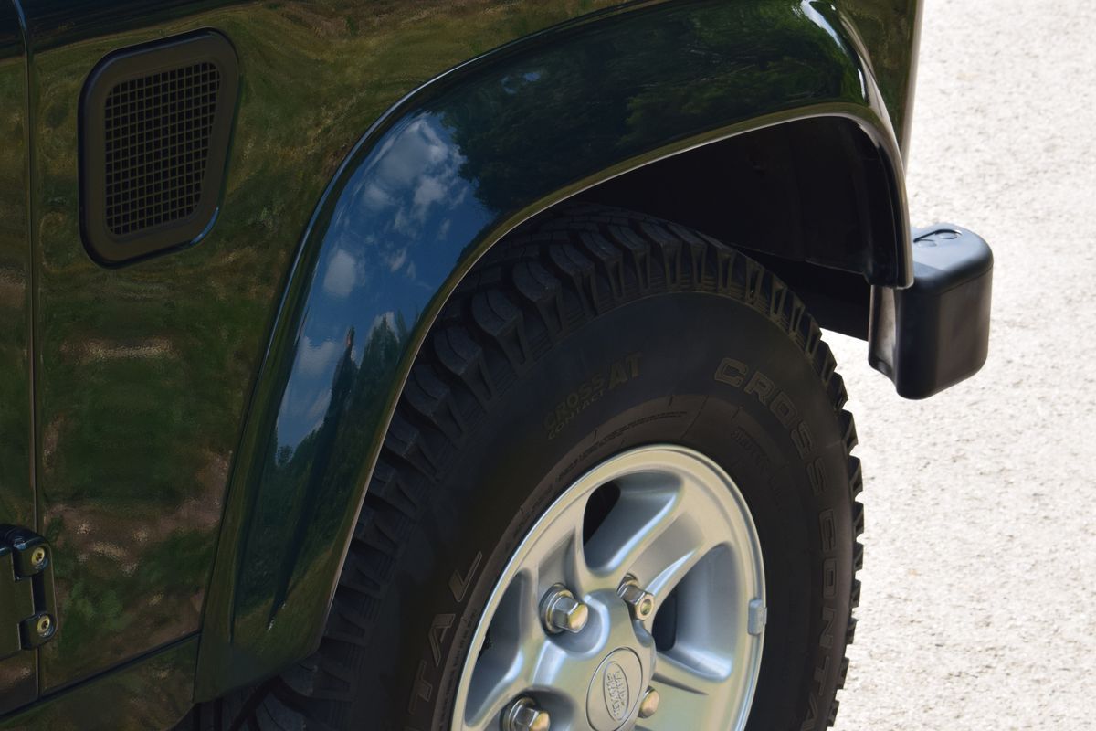 2016 Land Rover Defender 90