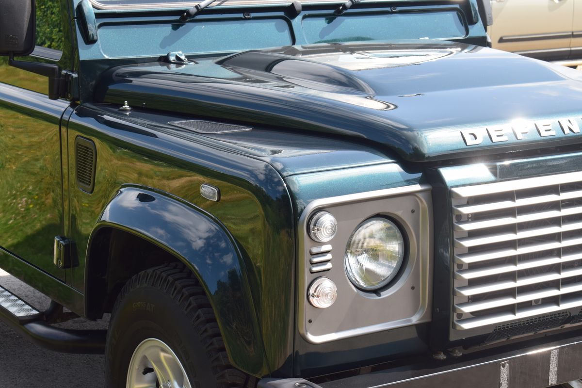 2016 Land Rover Defender 90